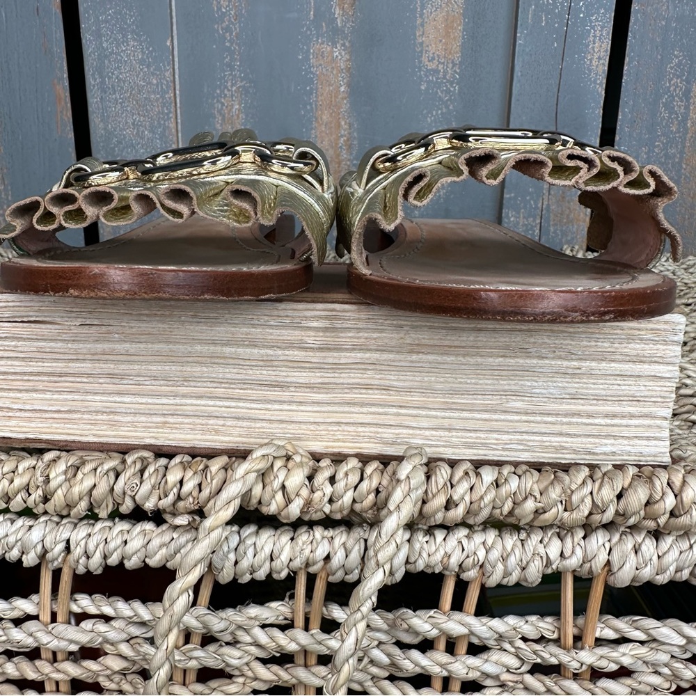 Kate Spade Ruffle Beau Leather Slide Sandal Gold Sz 8 - Picture 6 of 15